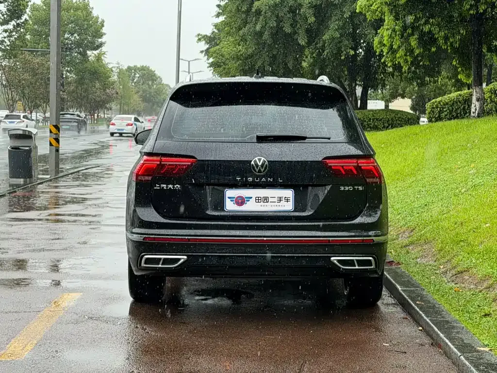 Volkswagen Tiguan L — фото 10