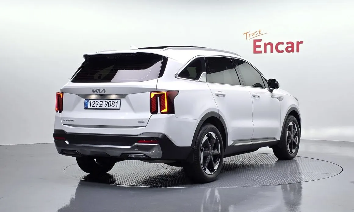 Kia Sorento — фото 5