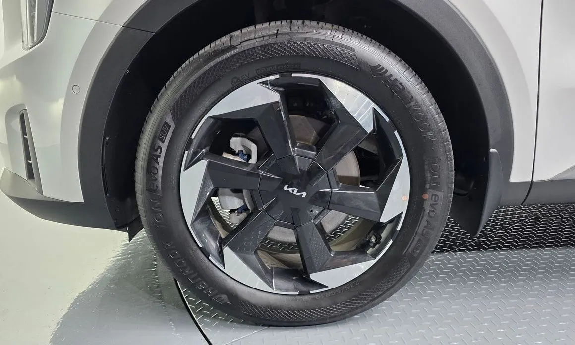 Kia Sorento — фото 4