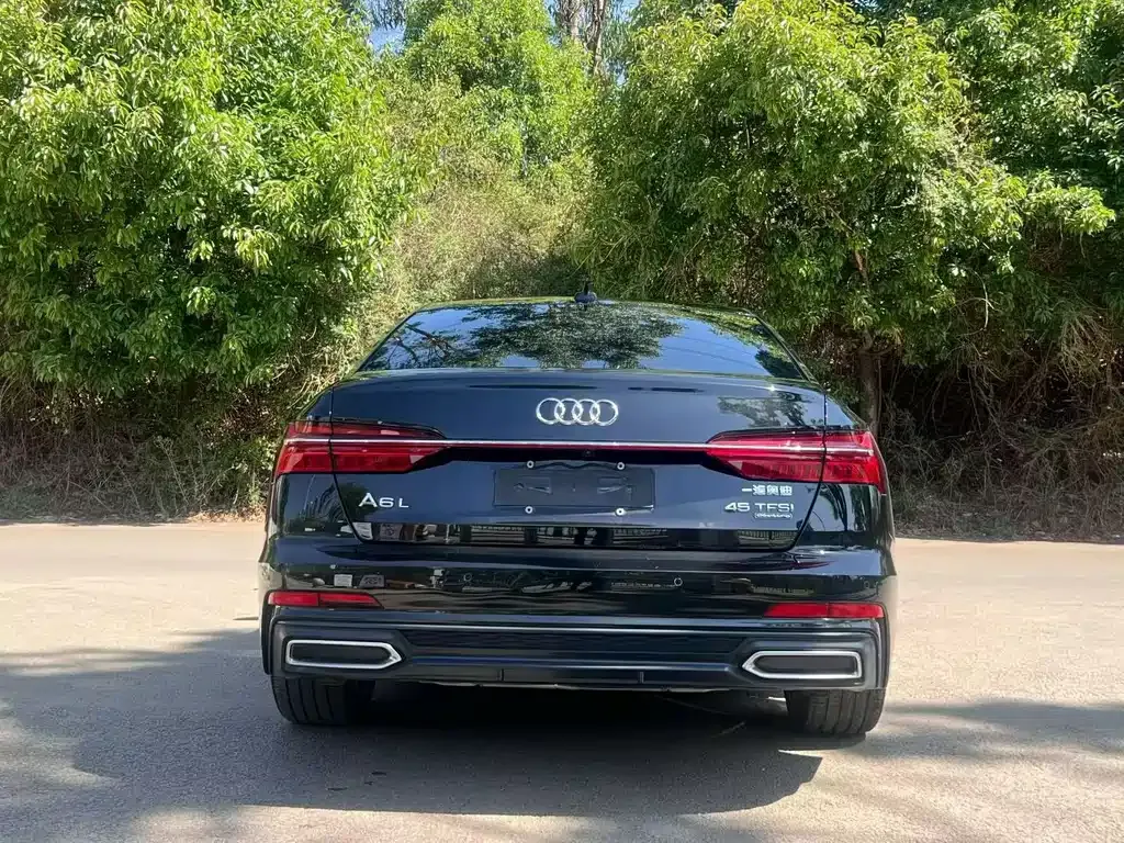 Audi A6L — фото 5