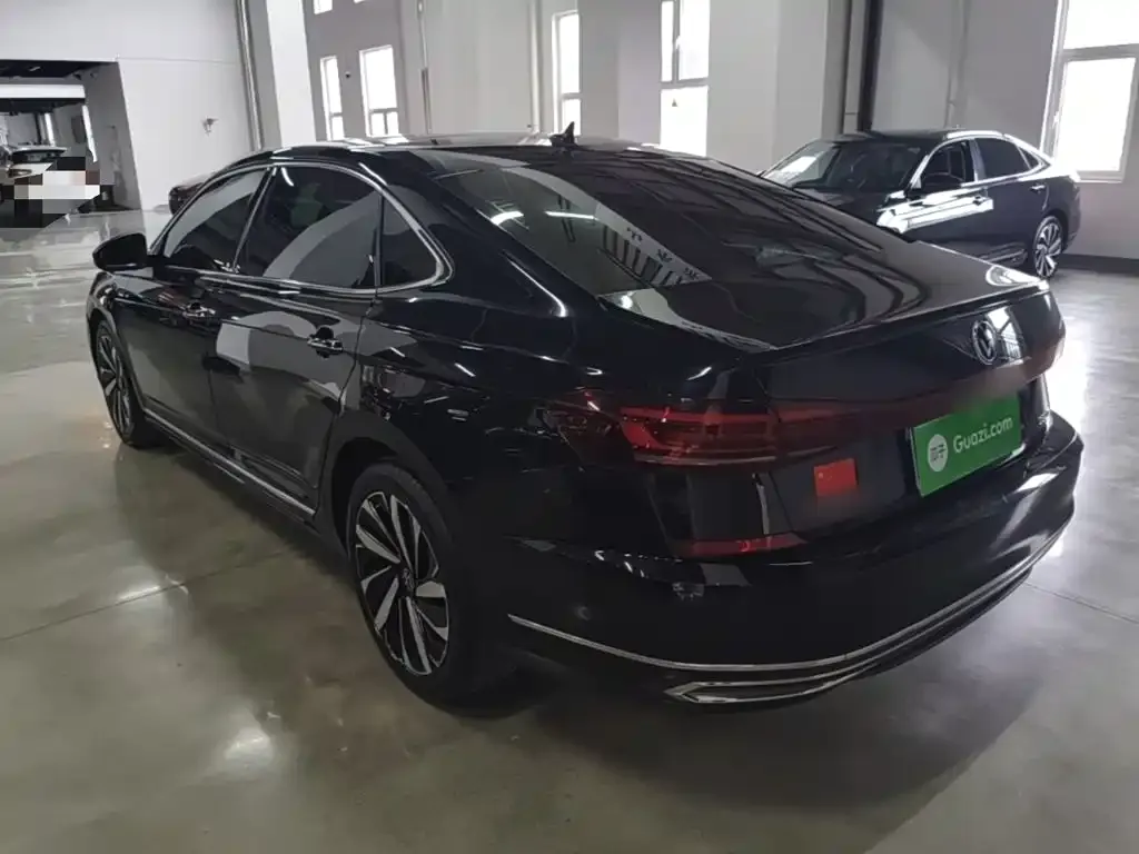 Volkswagen Passat — фото 5