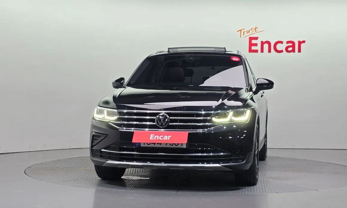Volkswagen Tiguan — фото 6