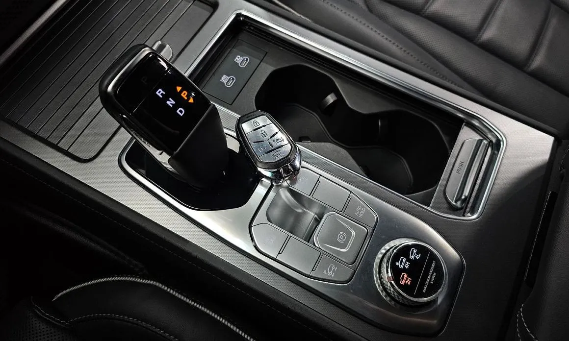 KG Mobility (Ssangyong) Rexton — фото 4