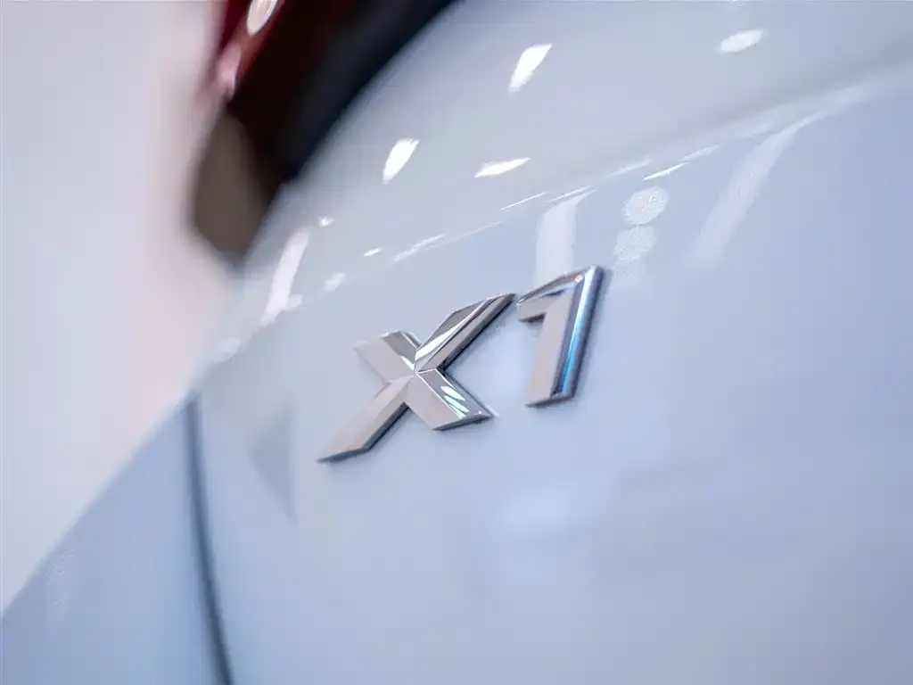 BMW X1 — фото 2
