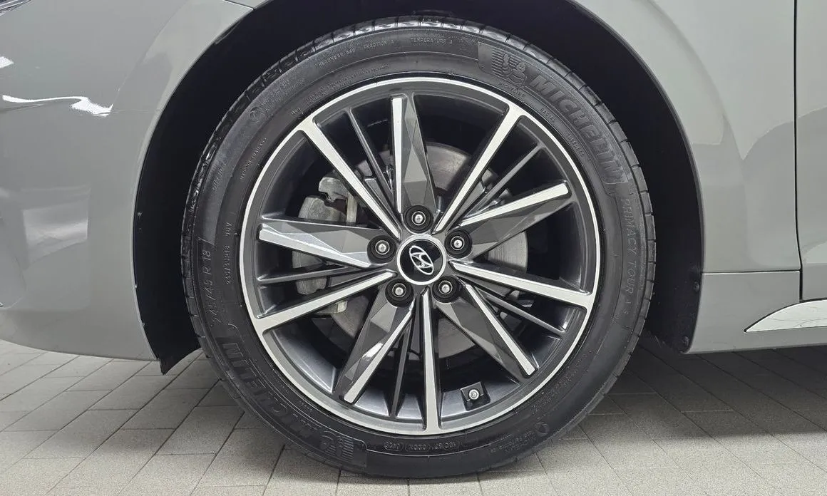Hyundai Grandeur — фото 10