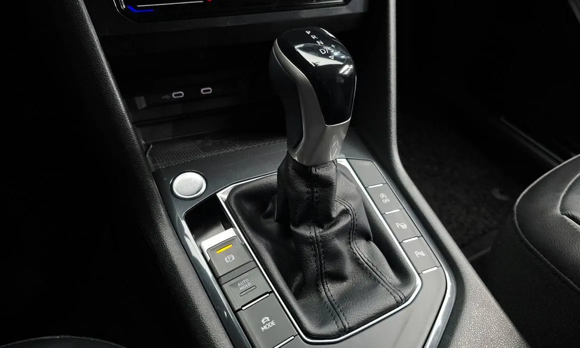 Volkswagen Tiguan — фото 4