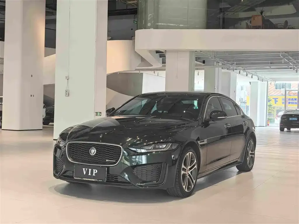 Jaguar XEL — фото 1