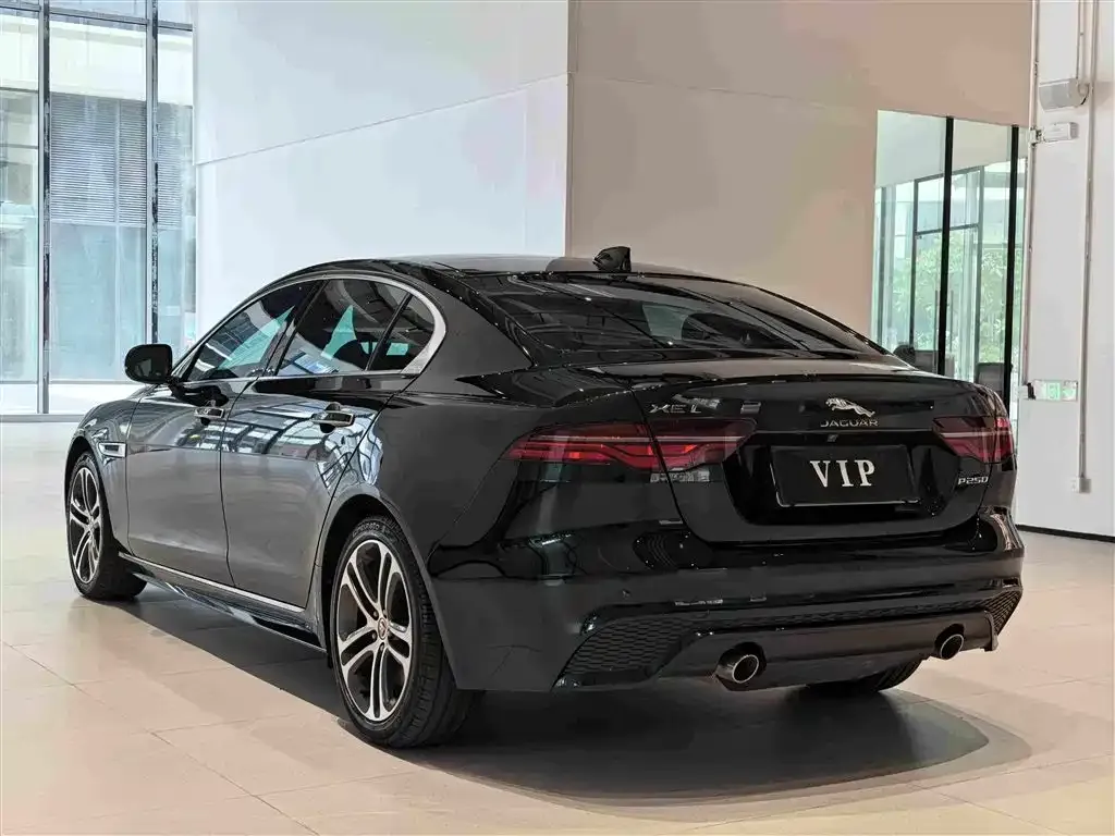 Jaguar XEL — фото 9
