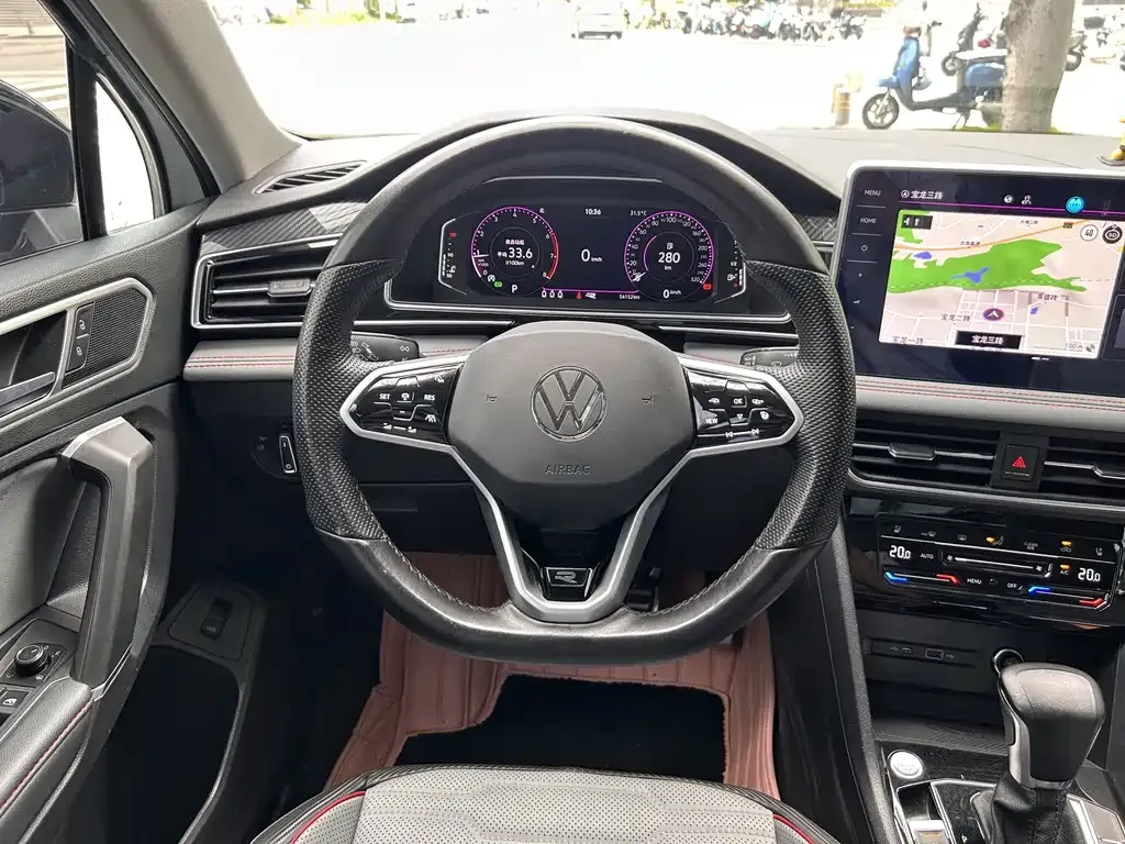 Volkswagen Tiguan X — фото 8