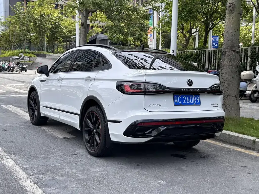 Volkswagen Tiguan X — фото 9