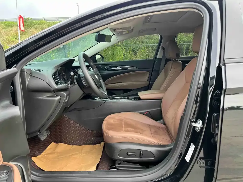 Buick Regal — фото 7
