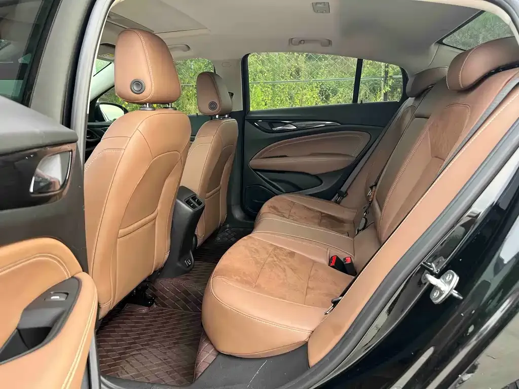Buick Regal — фото 6