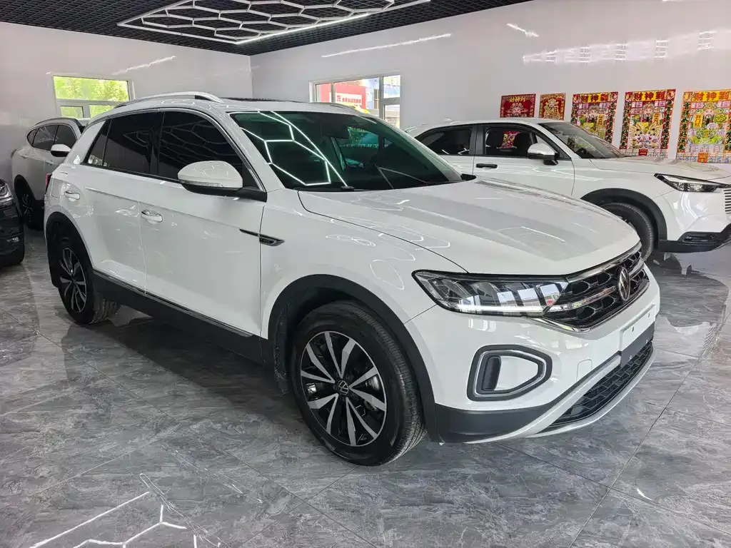 Volkswagen T-Roc — фото 2