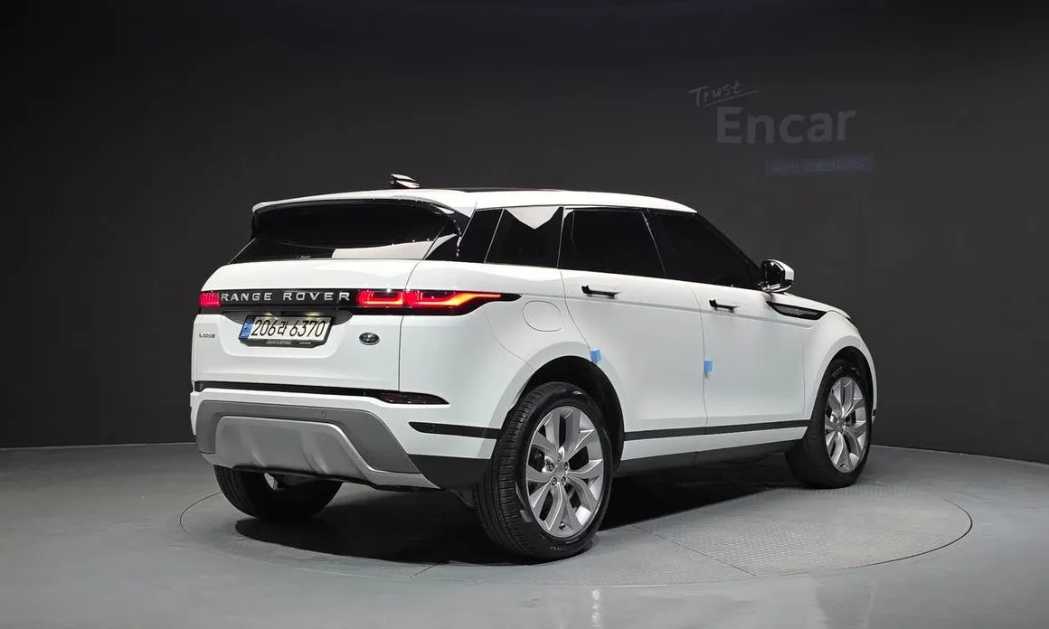 Land Rover Range Rover Evoque — фото 4
