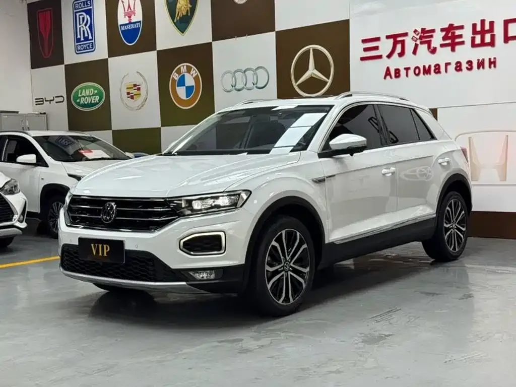 Volkswagen T-Roc — фото 1