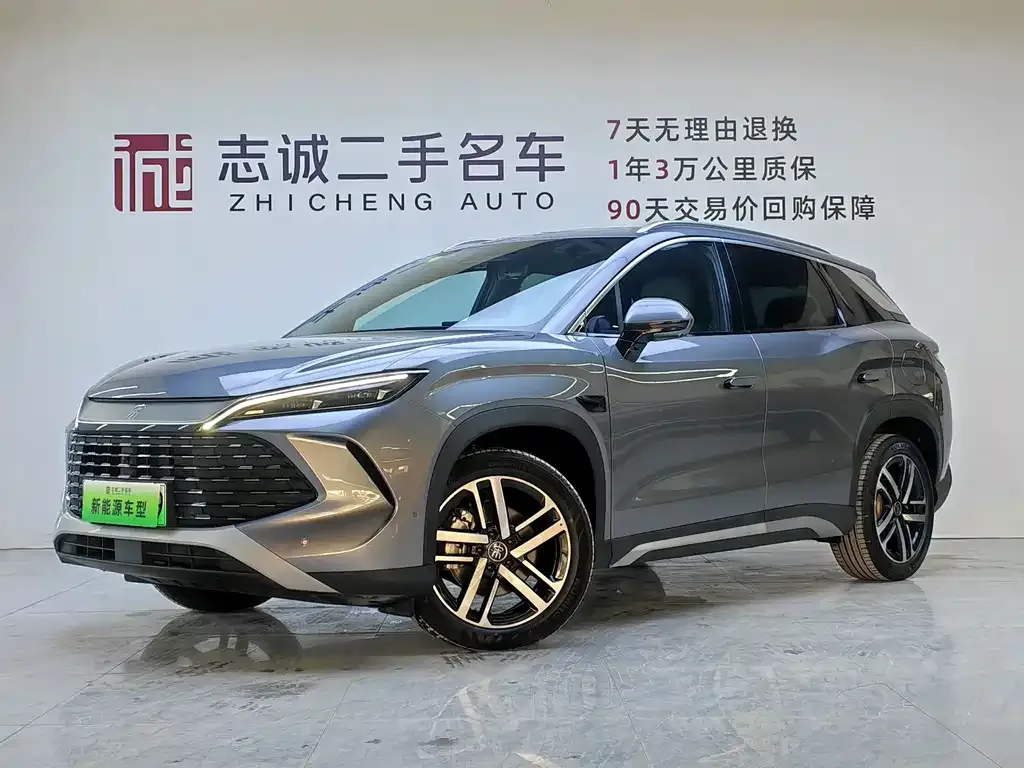 BYD L DM-i — фото 1