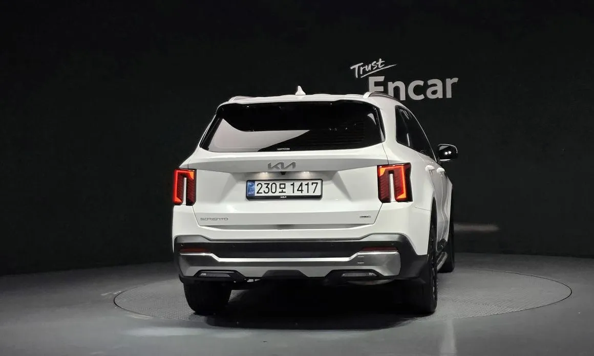 Kia Sorento — фото 4