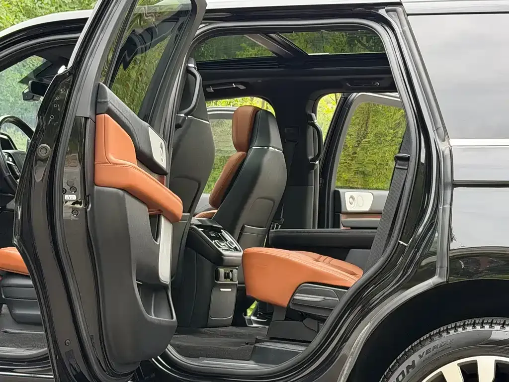 Lincoln Navigator — фото 4