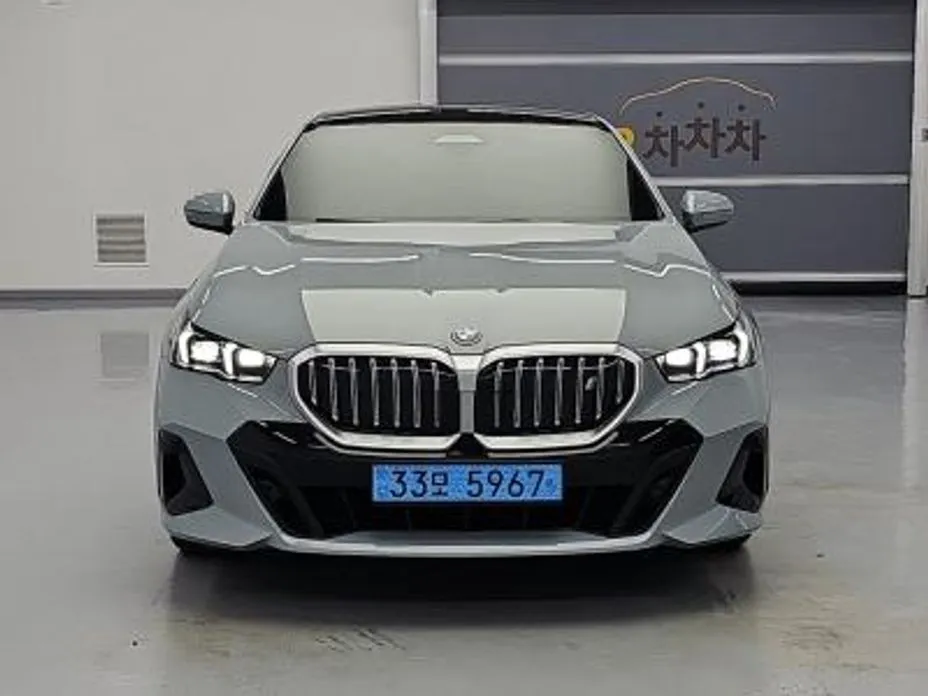 BMW i5 — фото 2