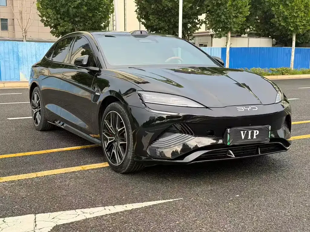 BYD Seal — фото 8