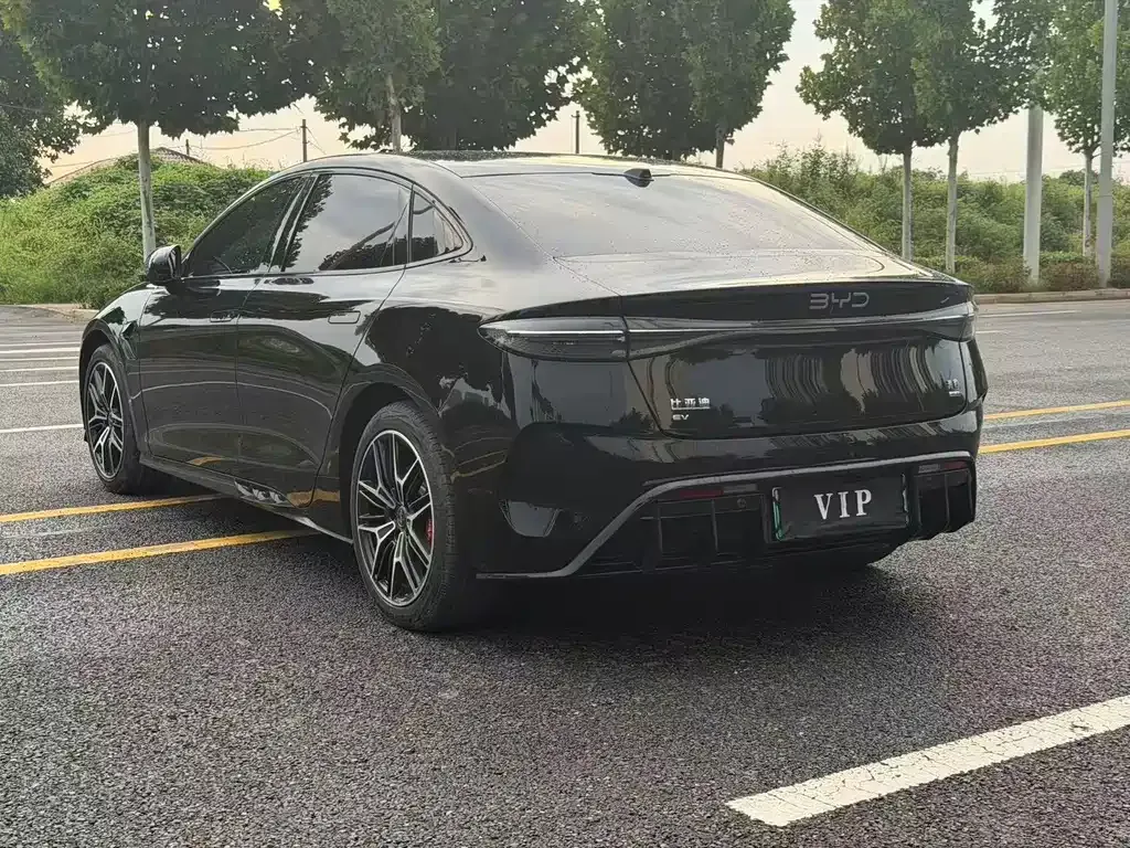 BYD Seal — фото 6