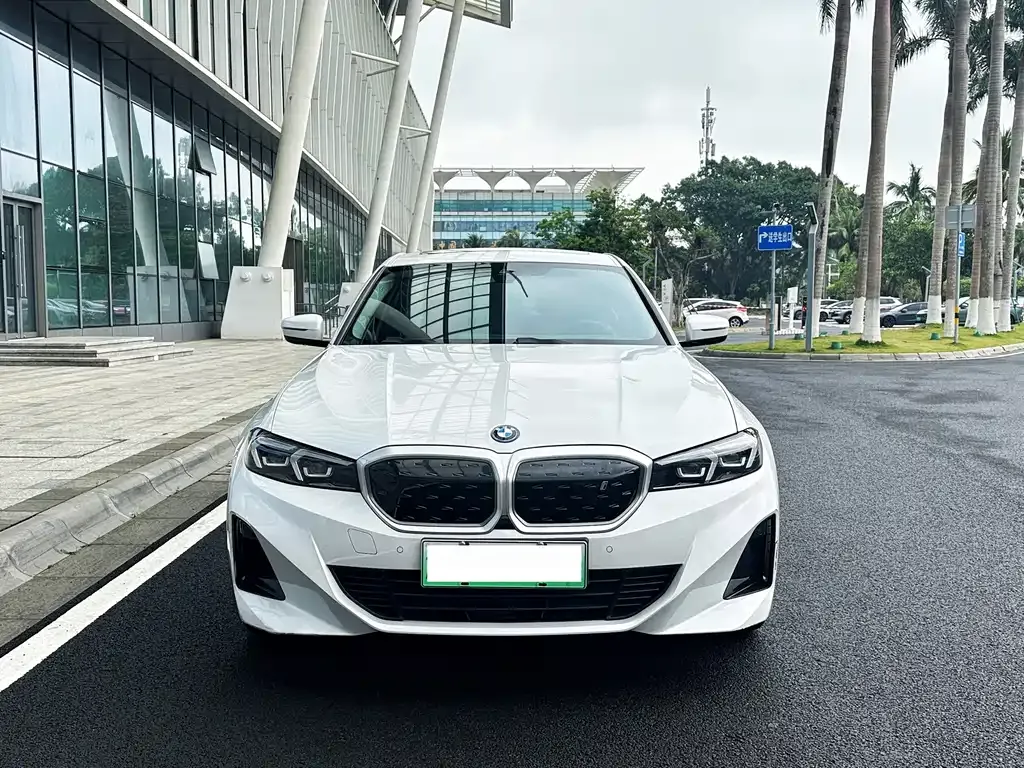 BMW i3 — фото 10