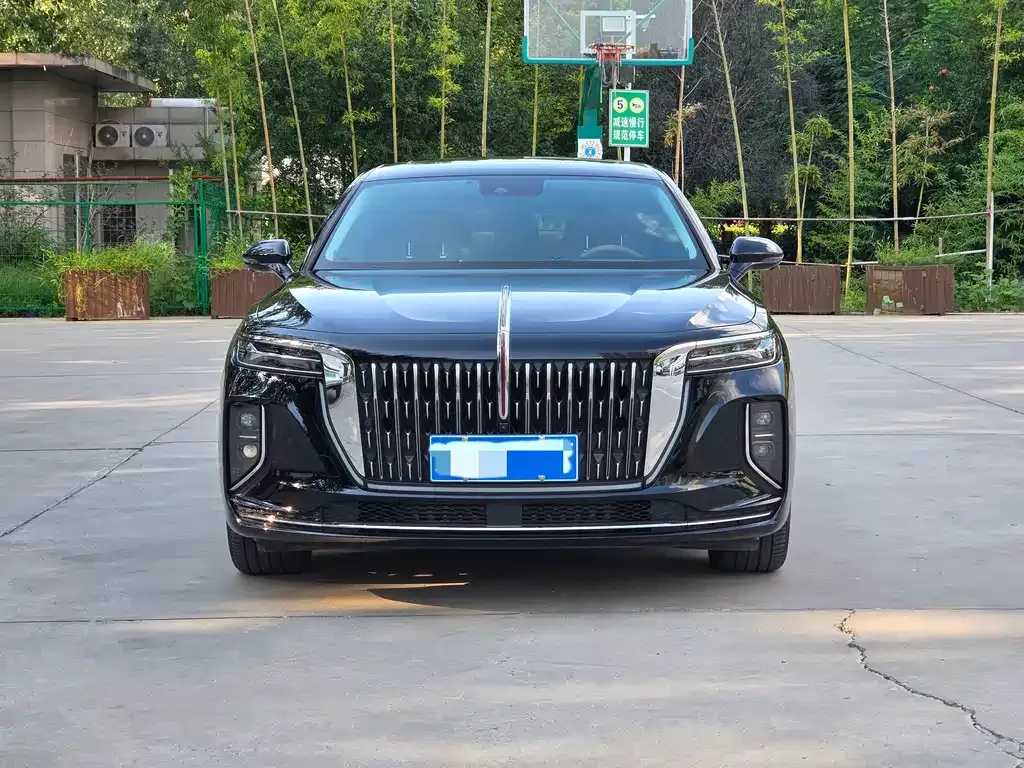 Hongqi H9 — фото 10