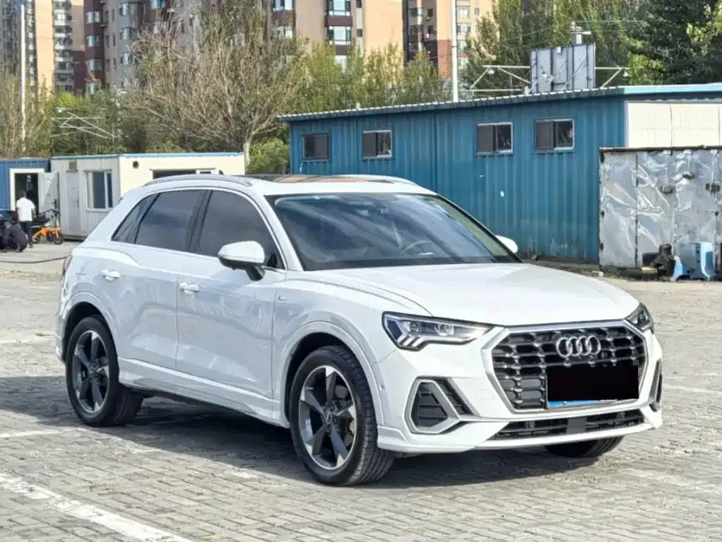 Audi Q3 — фото 7