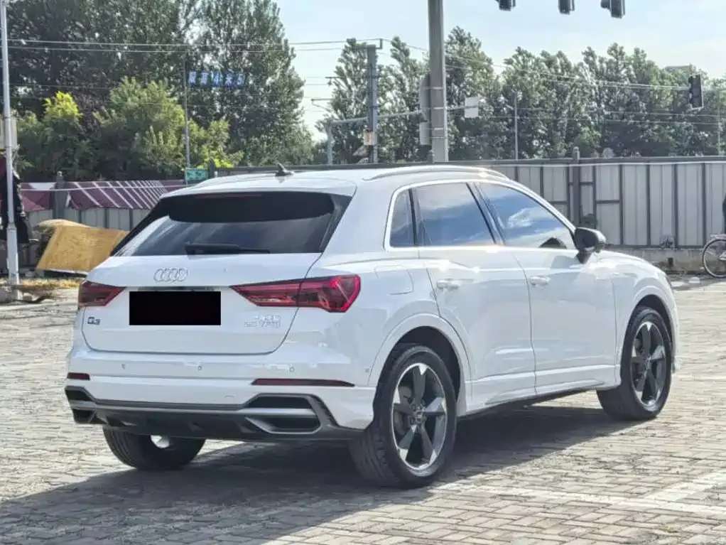 Audi Q3 — фото 3