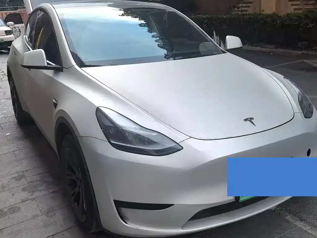 Tesla Model Y — фото 5