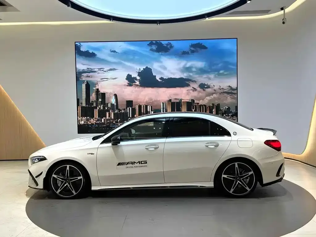 Mercedes-Benz A-Class AMG — фото 3