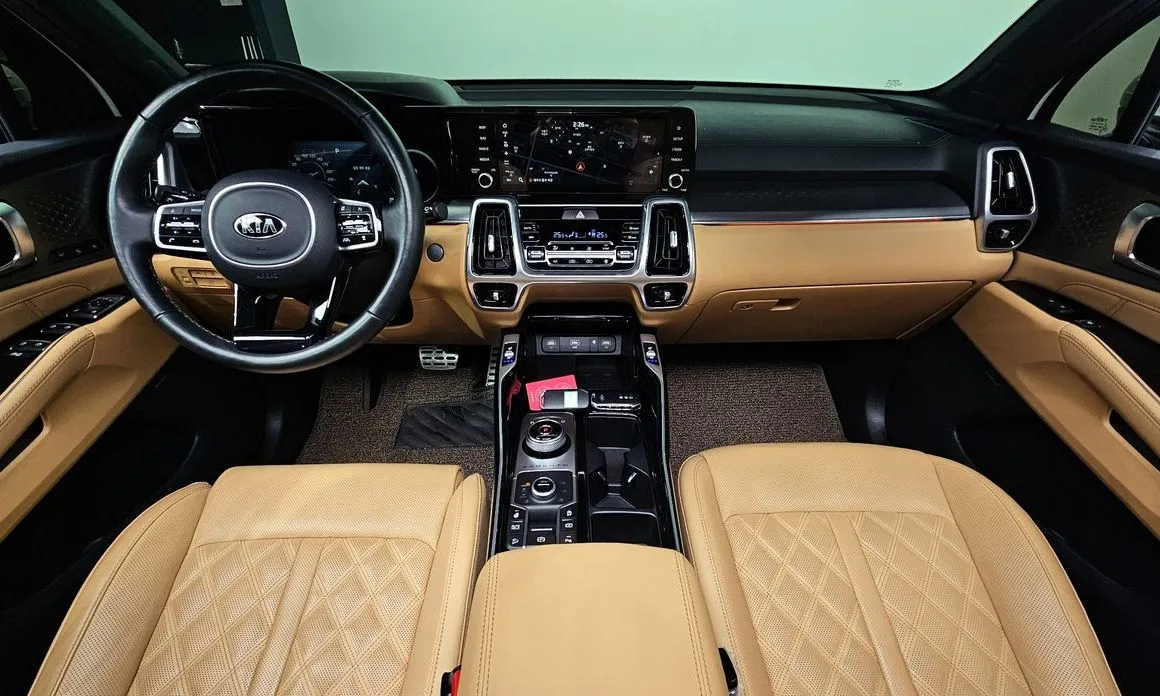 Kia Sorento — фото 10