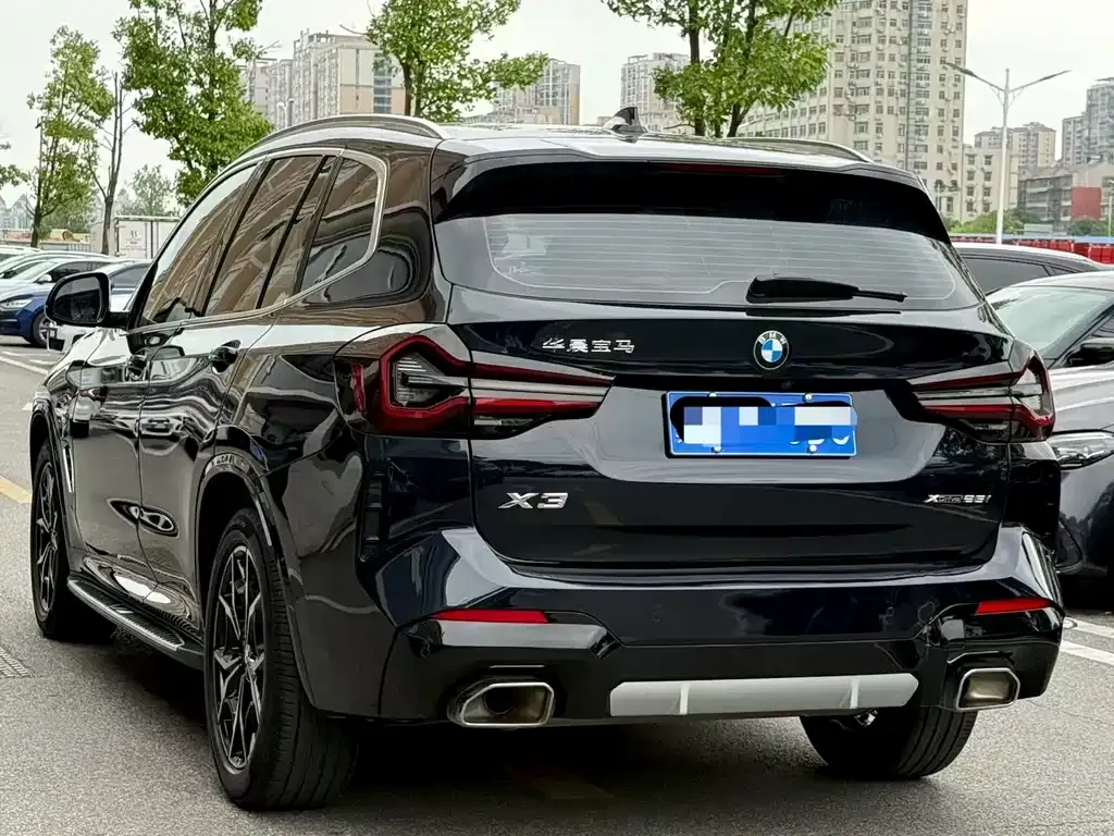 BMW X3 — фото 9