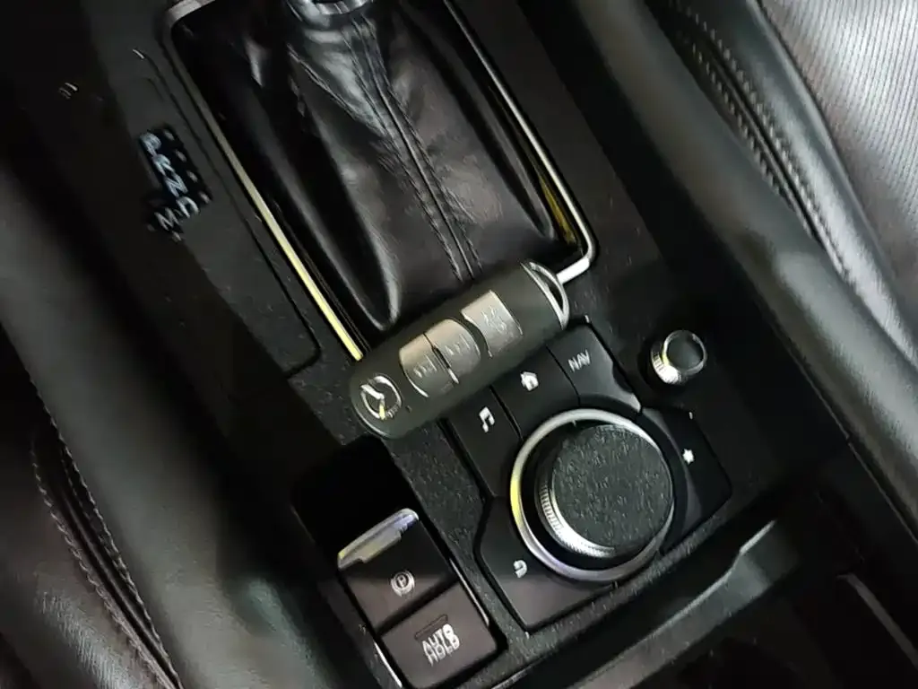 Mazda Atenza — фото 2