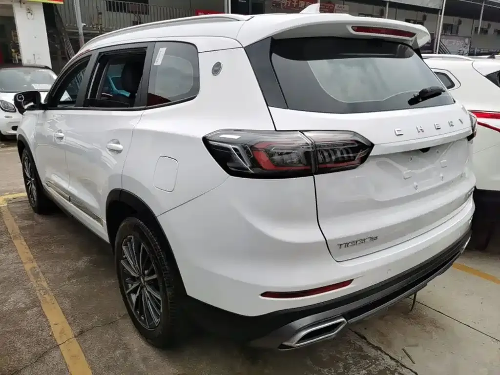 Chery Tiggo 8 — фото 10