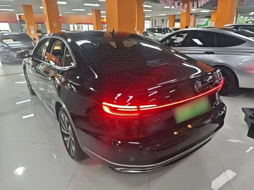 Volkswagen 帕萨特插电混动 — фото 9
