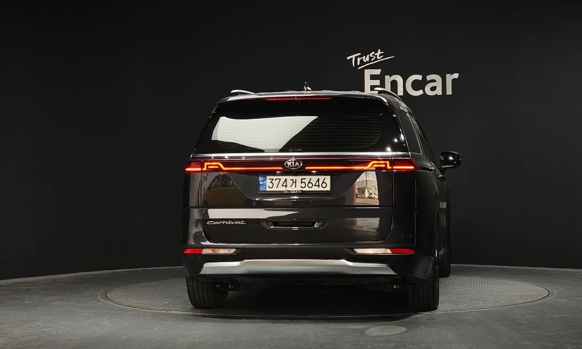 Kia Carnival — фото 3