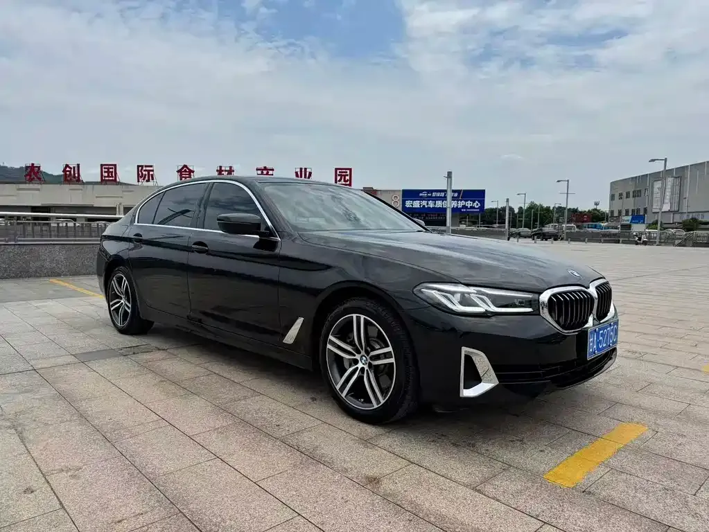 BMW 5 Series — фото 2