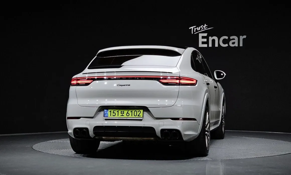 Porsche Cayenne — фото 7