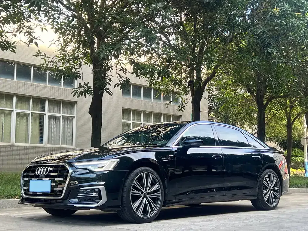 Audi A6L — фото 7
