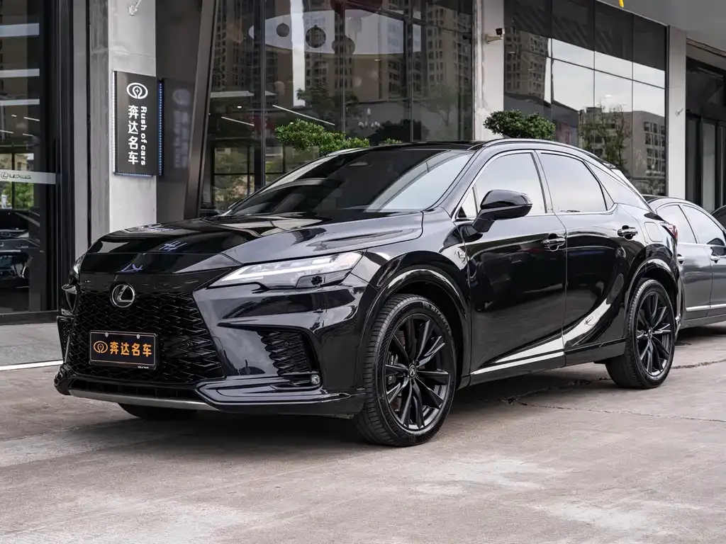 Lexus RX — фото 1