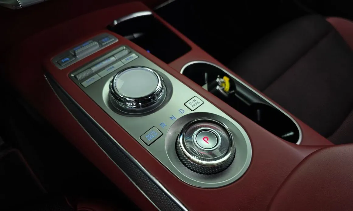 Genesis GV70 — фото 4