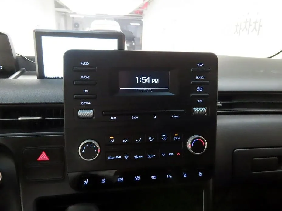 Hyundai Staria — фото 3