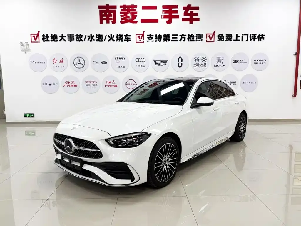 Mercedes-Benz C-Class — фото 1
