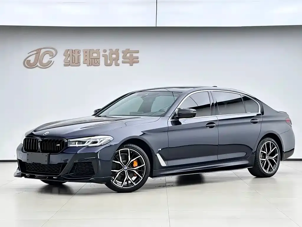 BMW 5 Series — фото 1