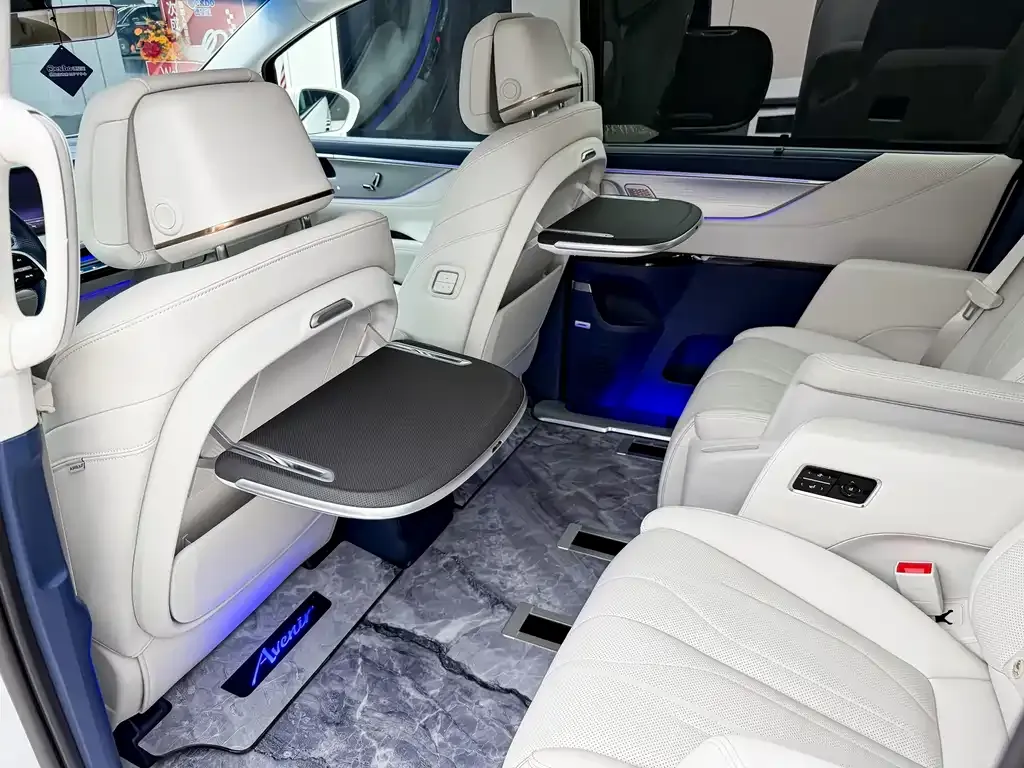 Buick GL8 Hybrid — фото 5