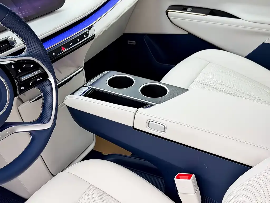 Buick GL8 Hybrid — фото 2