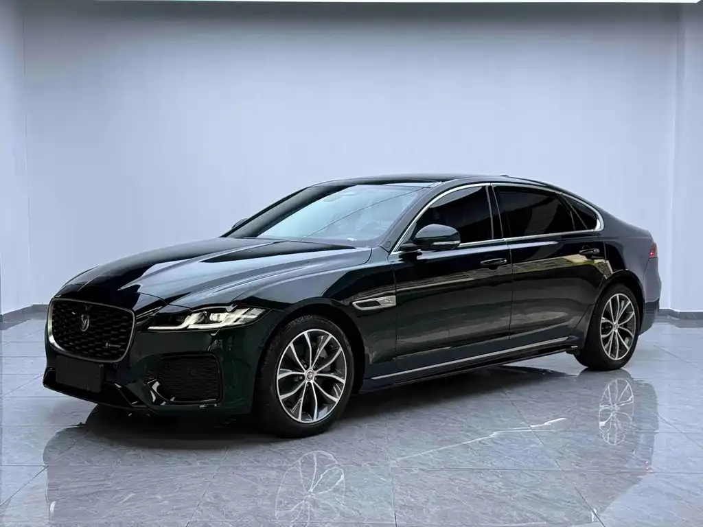 Jaguar XFL — фото 1
