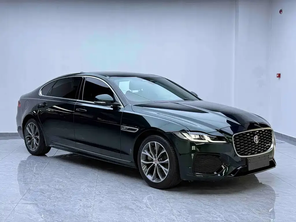 Jaguar XFL — фото 3
