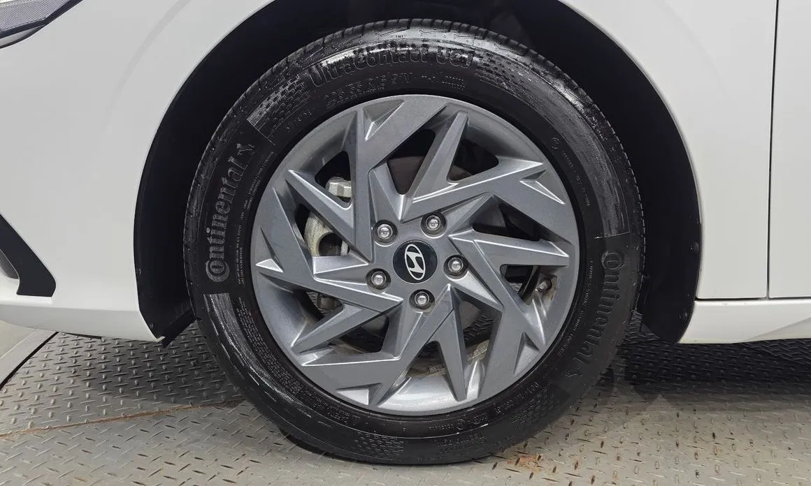 Hyundai AVANTE — фото 7